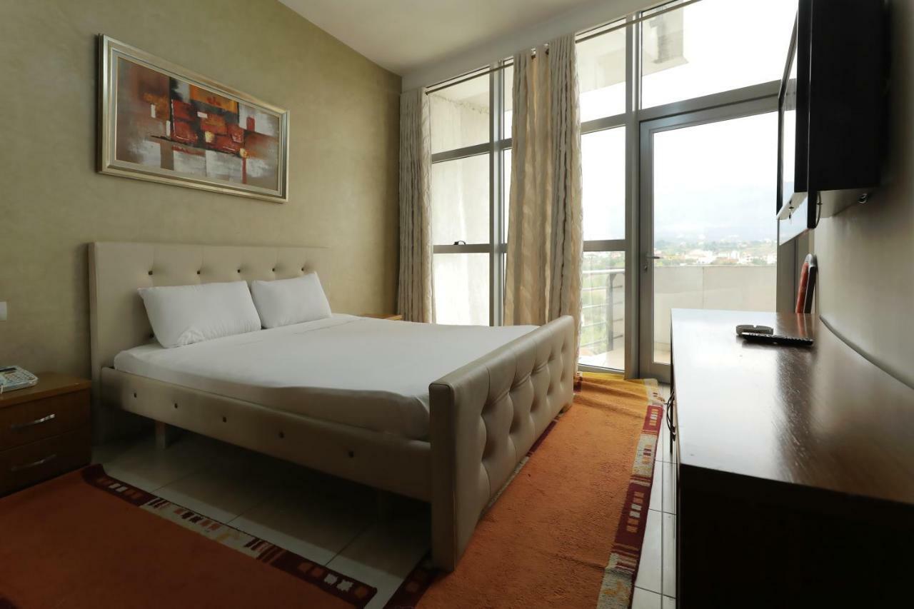 Hotel Gjuta تيرانا المظهر الخارجي الصورة